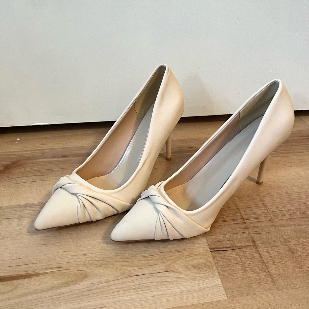 Cream Heels